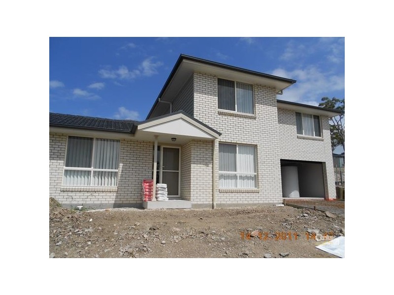 5 Harcourt Parade, Macquarie Hills NSW 2285