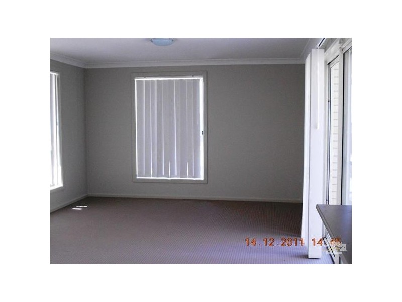 5 Harcourt Parade, Macquarie Hills NSW 2285