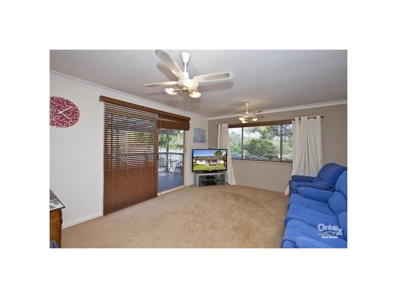 8 Alder Crescent, Gateshead NSW 2290