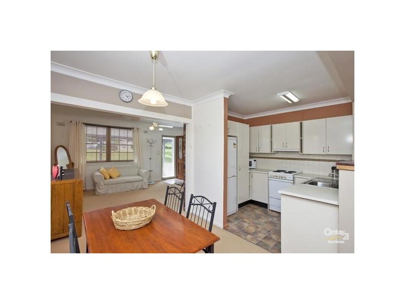 8 Alder Crescent, Gateshead NSW 2290