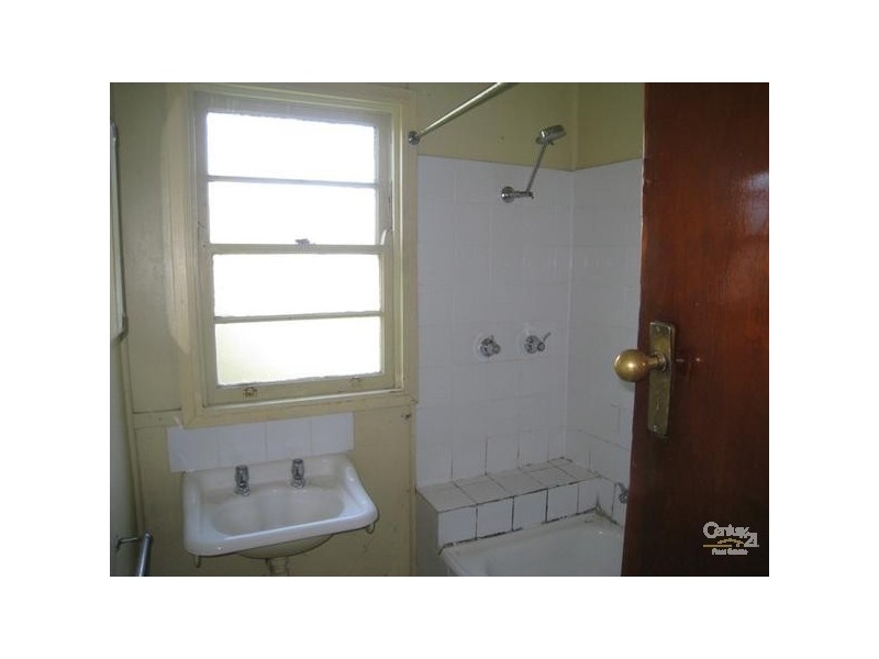 37 Douglas Street, Wallsend NSW 2287