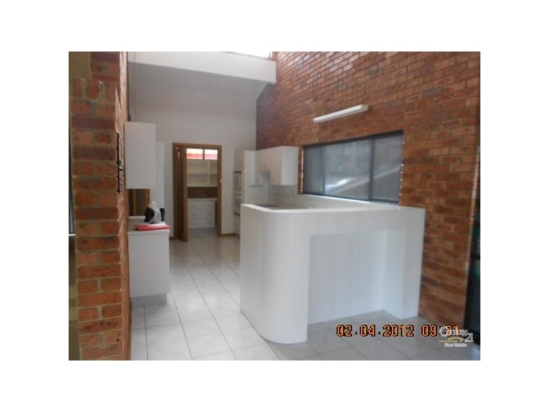 7 Barralong Street, Belmont North NSW 2280