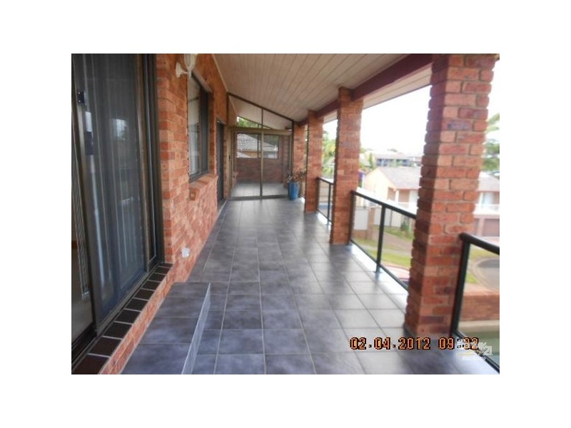 7 Barralong Street, Belmont North NSW 2280