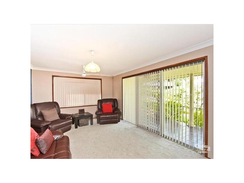 3 Leo Close, Elermore Vale NSW 2287