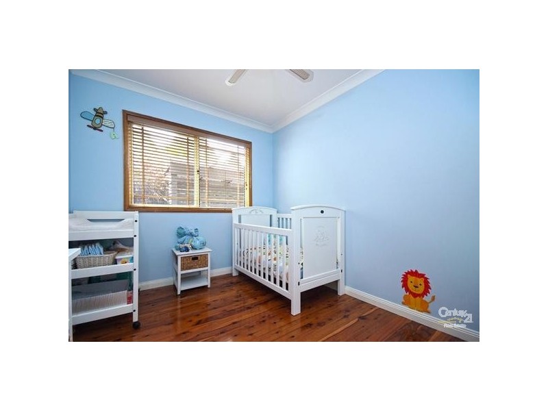 19 Rosedale Crescent, Rankin Park NSW 2287