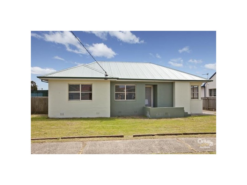 243 Dunbar Street, Stockton NSW 2295