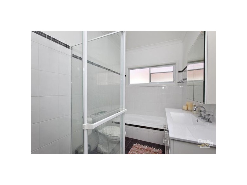 90 Newcastle Road, Wallsend NSW 2287