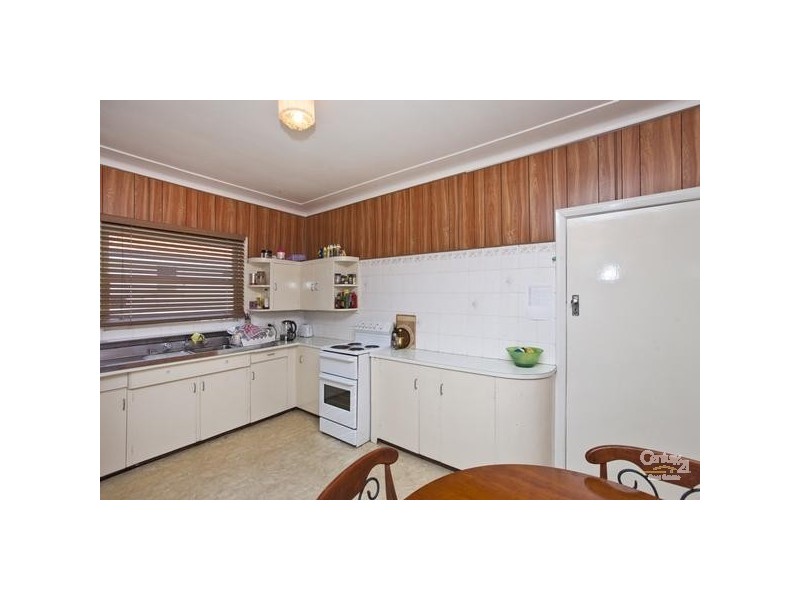 90 Newcastle Road, Wallsend NSW 2287