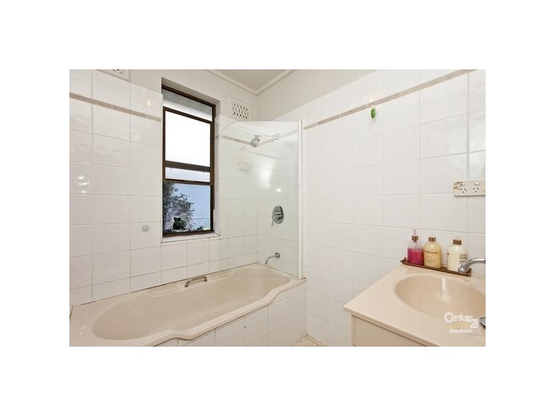 8 Mallee Street, Gateshead NSW 2290