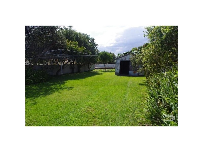 33 Maude Street, Belmont NSW 2280