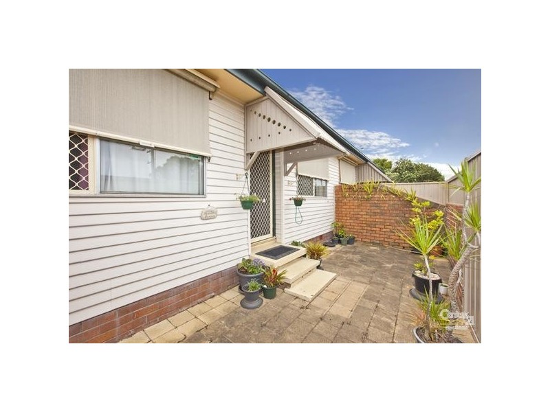 2/44 Wood Street, Adamstown NSW 2289