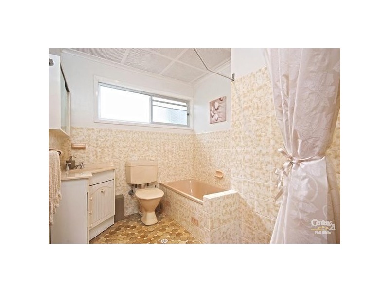 37 Cathrine Street, Kotara South NSW 2289