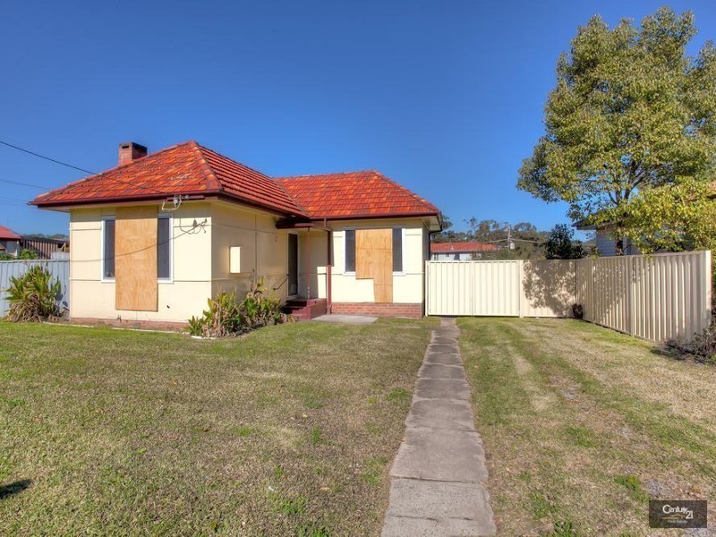337 Lake Road, Glendale NSW 2285
