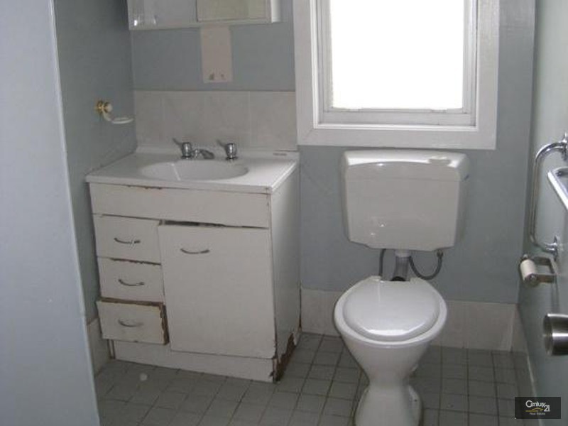 337 Lake Road, Glendale NSW 2285