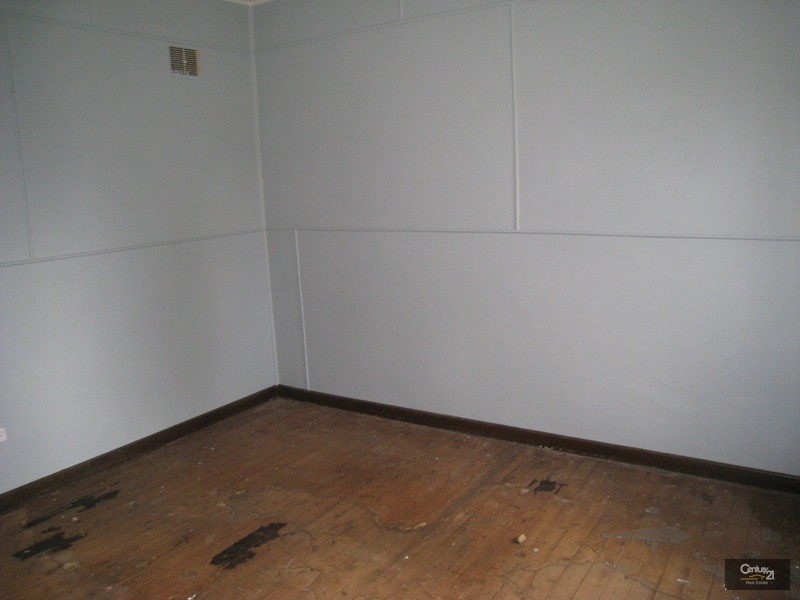 337 Lake Road, Glendale NSW 2285