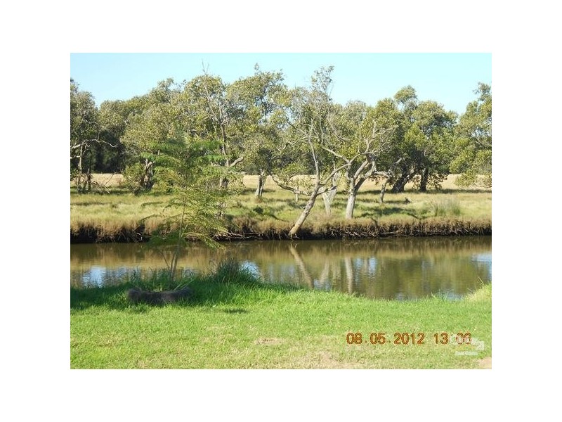 143 Old Maitland Road, Hexham NSW 2322