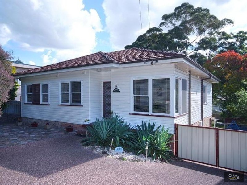 8 Kuranda Crescent, Kotara NSW 2289