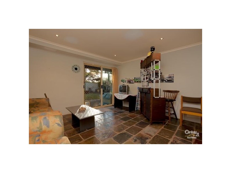 2/3 Curlew Close, Mount Hutton NSW 2290