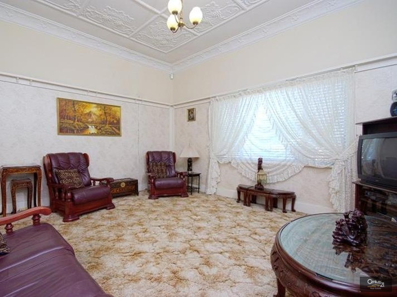 7 May Street, Mayfield NSW 2304