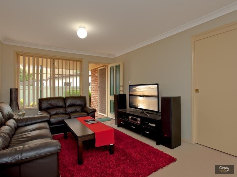 2/4 Veda Street, Hamilton NSW 2303