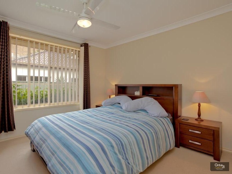 2/4 Veda Street, Hamilton NSW 2303