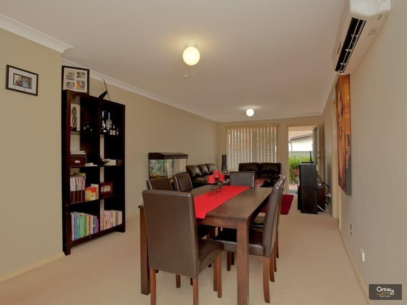 2/4 Veda Street, Hamilton NSW 2303