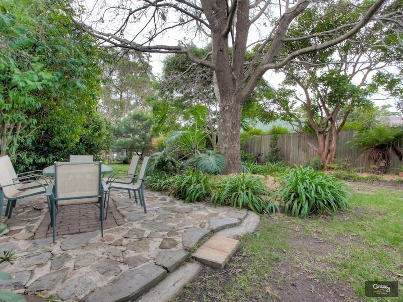 80 Rae Crescent, Kotara NSW 2289