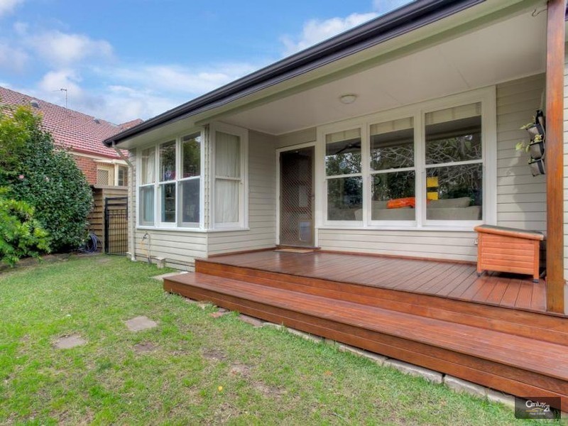 80 Rae Crescent, Kotara NSW 2289