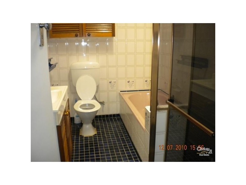 1 Tomaga Parade, Mount Hutton NSW 2290