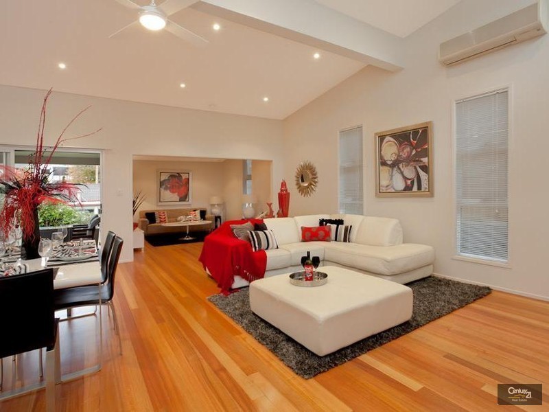 33 Fernleigh Loop, Adamstown Heights NSW 2289
