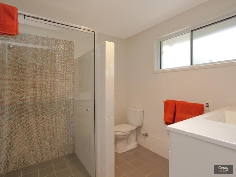 33 Fernleigh Loop, Adamstown Heights NSW 2289