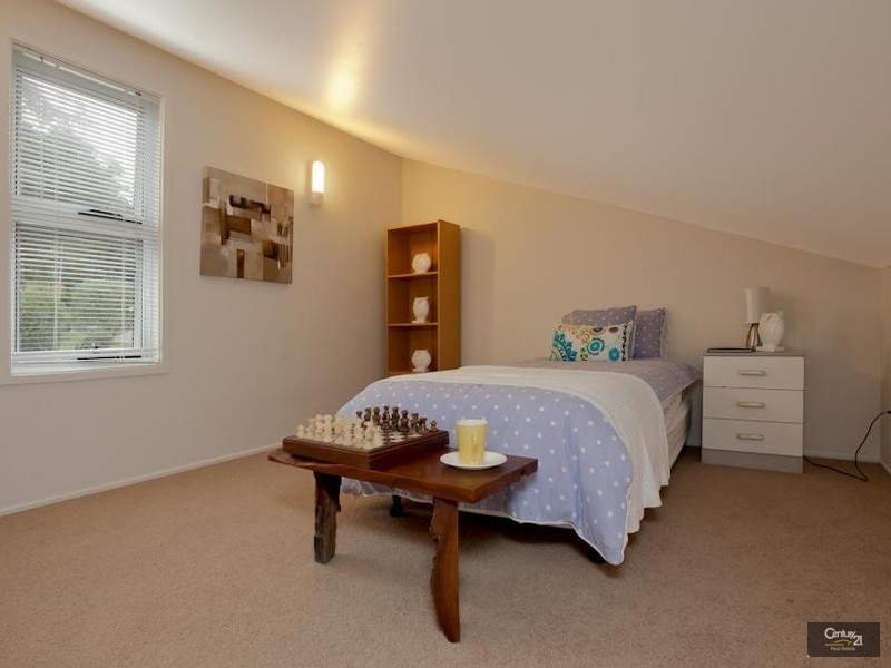 33 Fernleigh Loop, Adamstown Heights NSW 2289