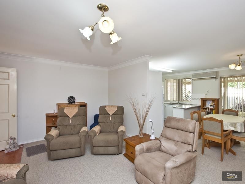 4/18-20 Glover Street, Belmont NSW 2280