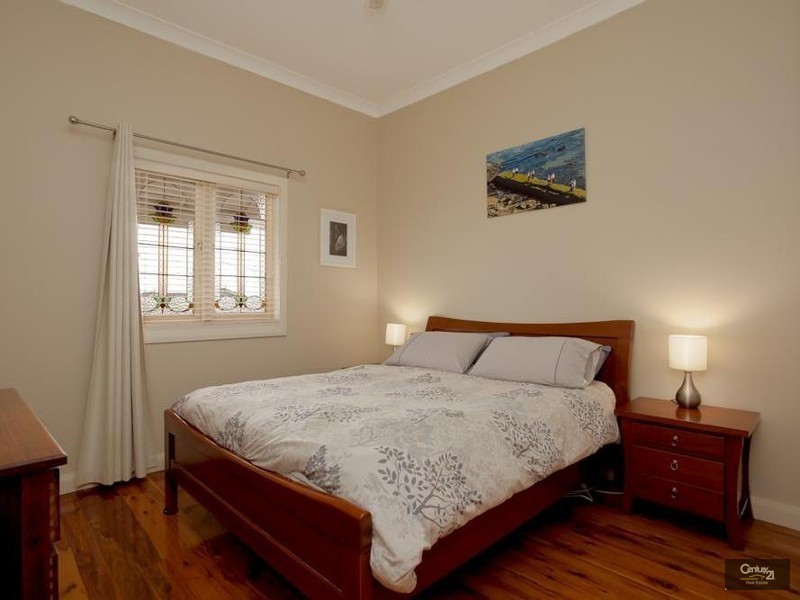 5 Brown Street, Adamstown NSW 2289