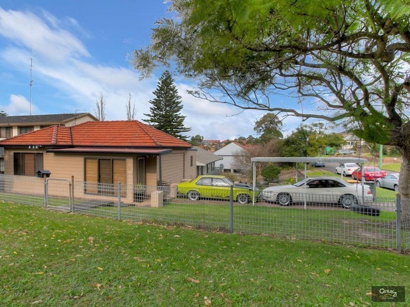2 Baikie Crescent, Charlestown NSW 2290