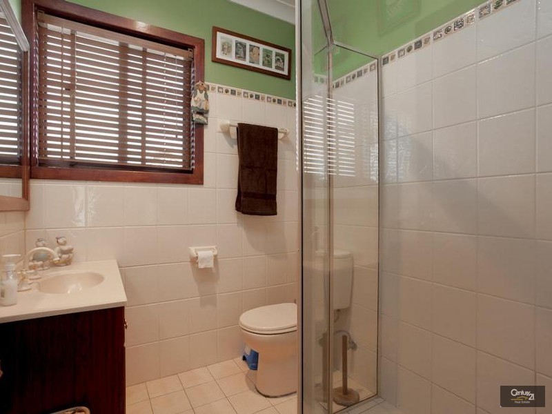 2 Baikie Crescent, Charlestown NSW 2290