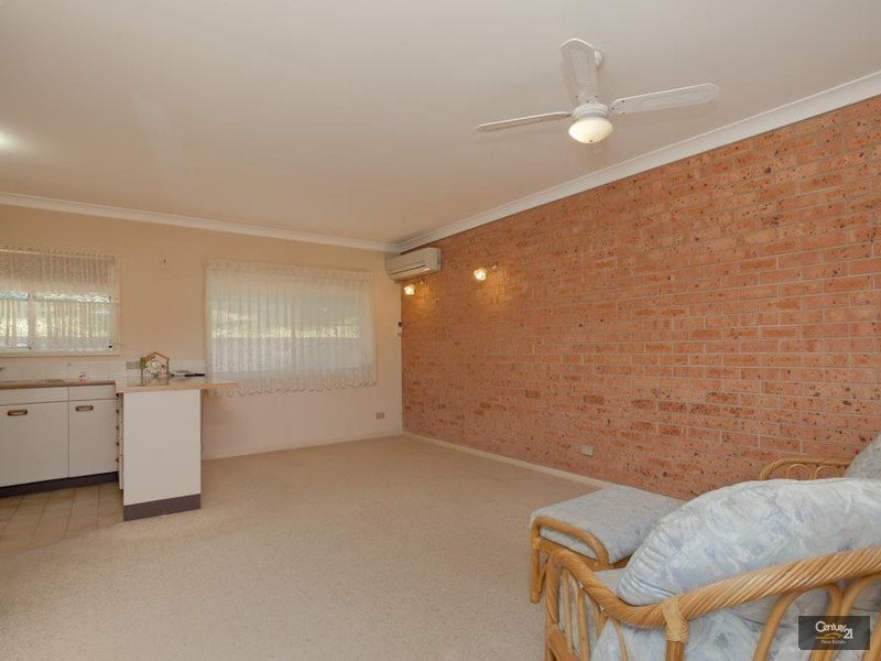 8/3 Violet Town Road, Mount Hutton NSW 2290