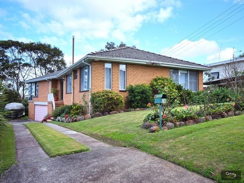 24 Blandford Street, Fennell Bay NSW 2283