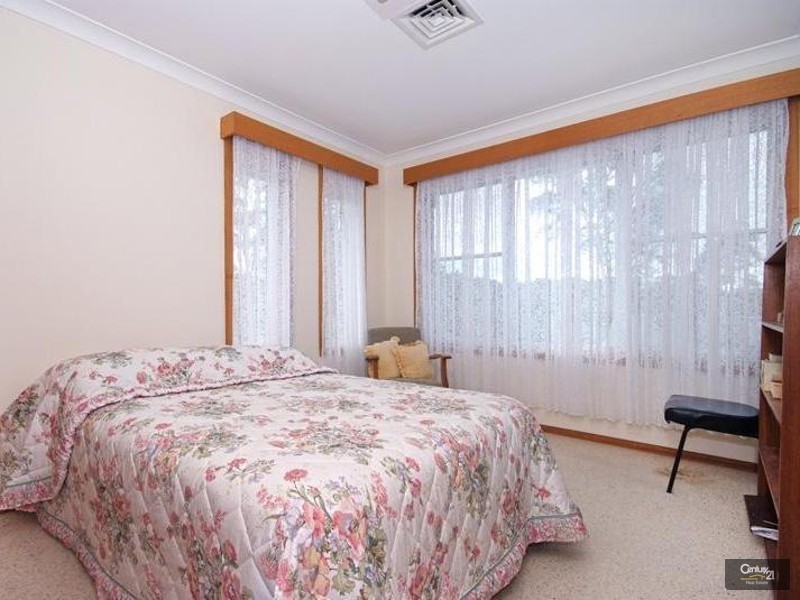 24 Blandford Street, Fennell Bay NSW 2283