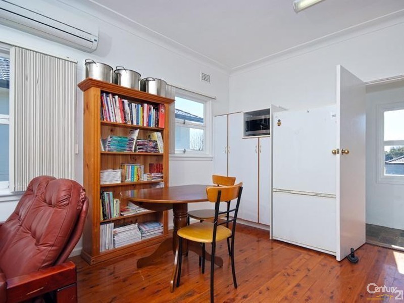 69 Mills Street, Warners Bay NSW 2282