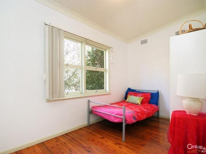 69 Mills Street, Warners Bay NSW 2282