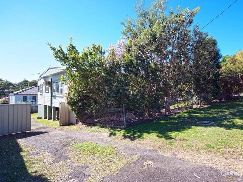 69 Mills Street, Warners Bay NSW 2282