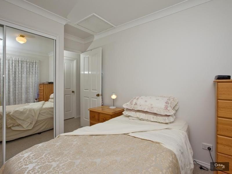 4/18-20 Glover Street, Belmont NSW 2280