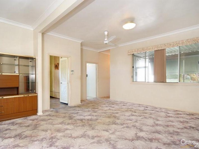 14 Jonathan Street, Warners Bay NSW 2282