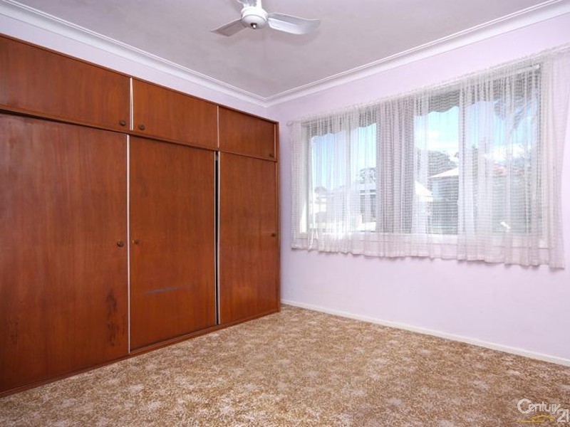 14 Jonathan Street, Warners Bay NSW 2282