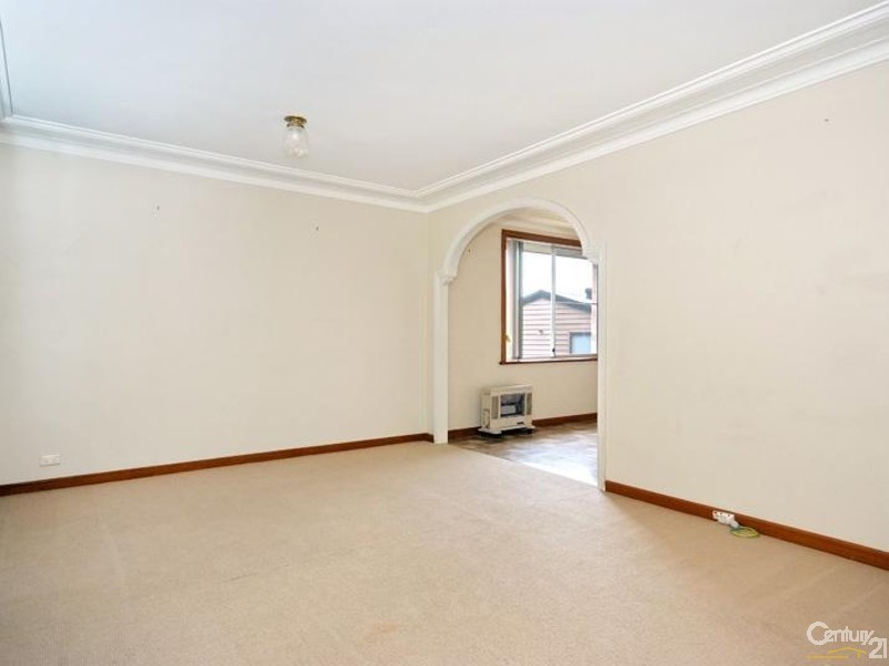 4 Bolivia Close, Adamstown Heights NSW 2289