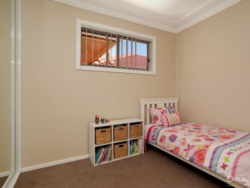 14 Kuranda Crescent, Kotara NSW 2289