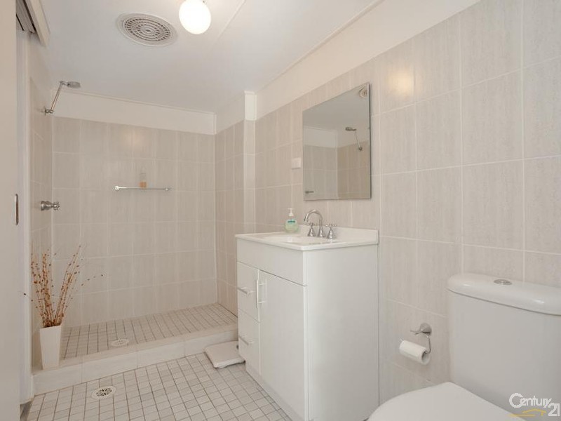 14 Kuranda Crescent, Kotara NSW 2289