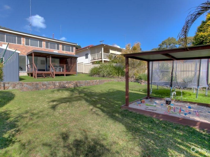 14 Kuranda Crescent, Kotara NSW 2289