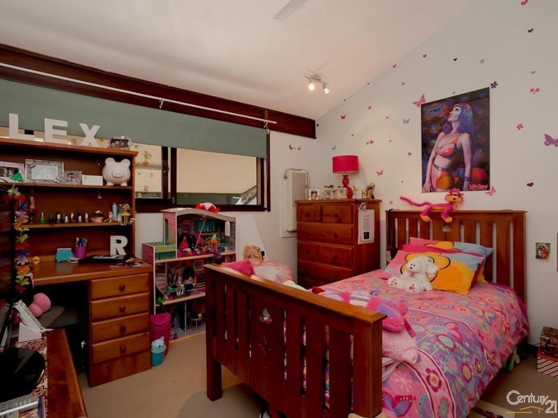 7 Rosedale Crescent, Rankin Park NSW 2287